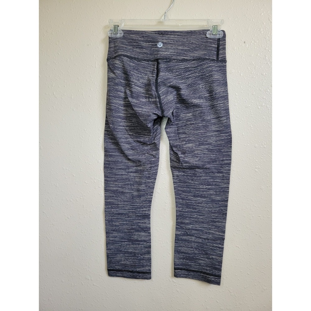 Lululemon Capri Leggings Yoga Pants Women's Activewear Sz 4 - Picture 2 of 8